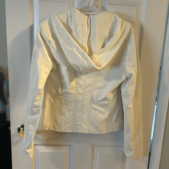 Guess leather look hoodie - Picture 3 of 6